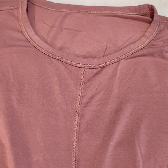 Like-New Lululemon Athletic Long Sleeve Top (NO SIZE TAG, SEE MEASUREMENTS) - Picture 4 of 11